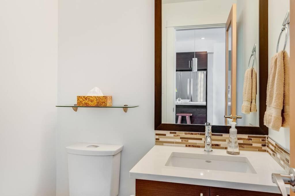 Cedar Hill Sunlit Stay - Bright Spacious & Modern Victoria Bagian luar foto