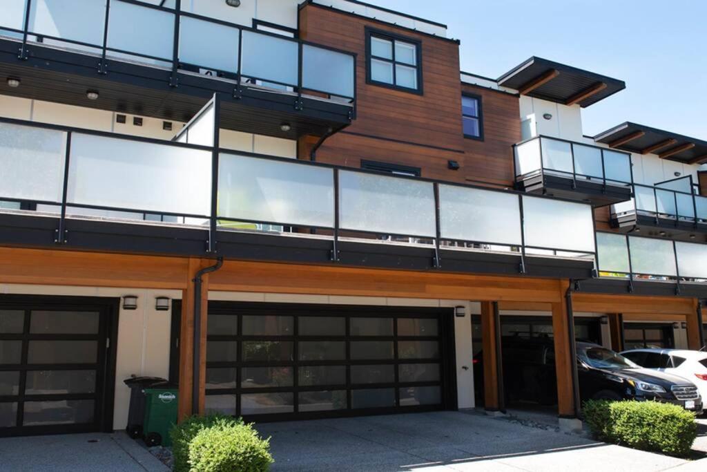 Cedar Hill Sunlit Stay - Bright Spacious & Modern Victoria Bagian luar foto